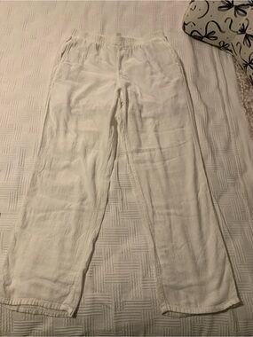 Michael Kors White Elastic Waist Linen-Blend Pants & Cali 1850 bahama pattern